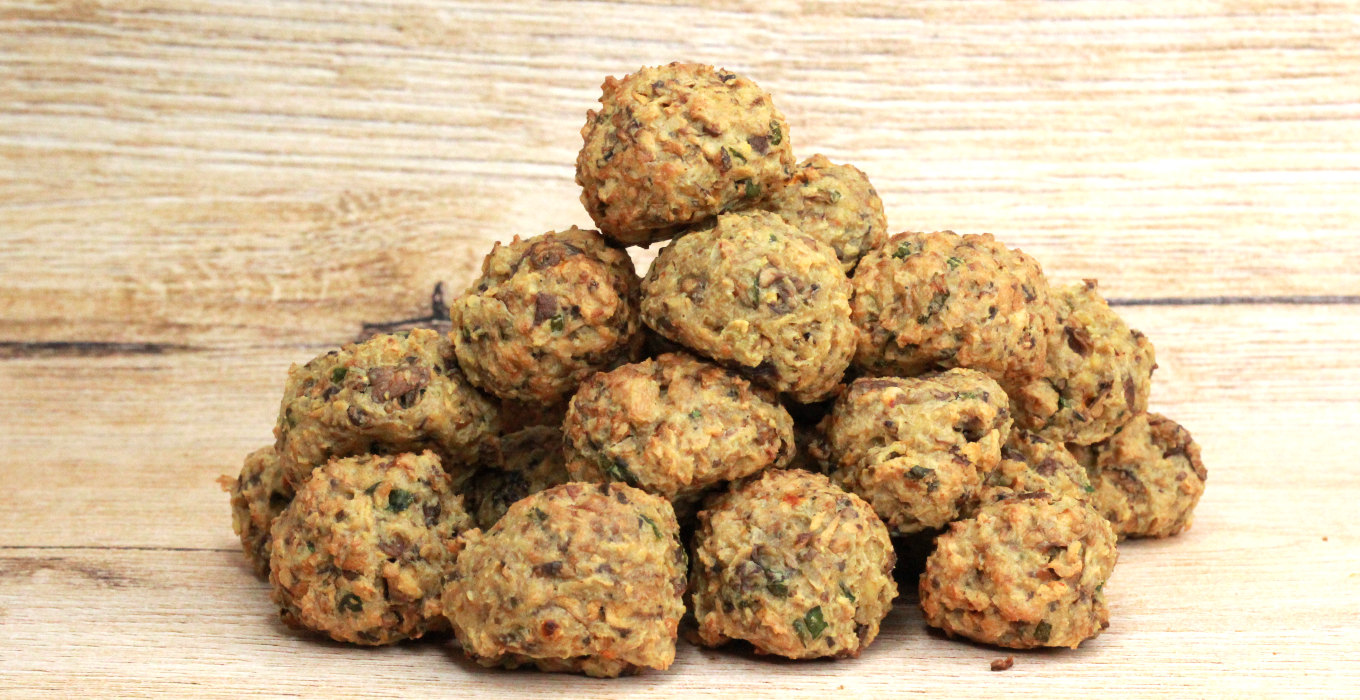 Vegane Fleischbällchen mit Tofu und Pilzen