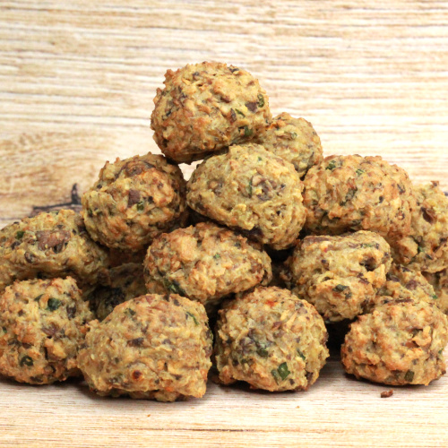 Vegane Fleischbällchen mit Tofu und Pilzen